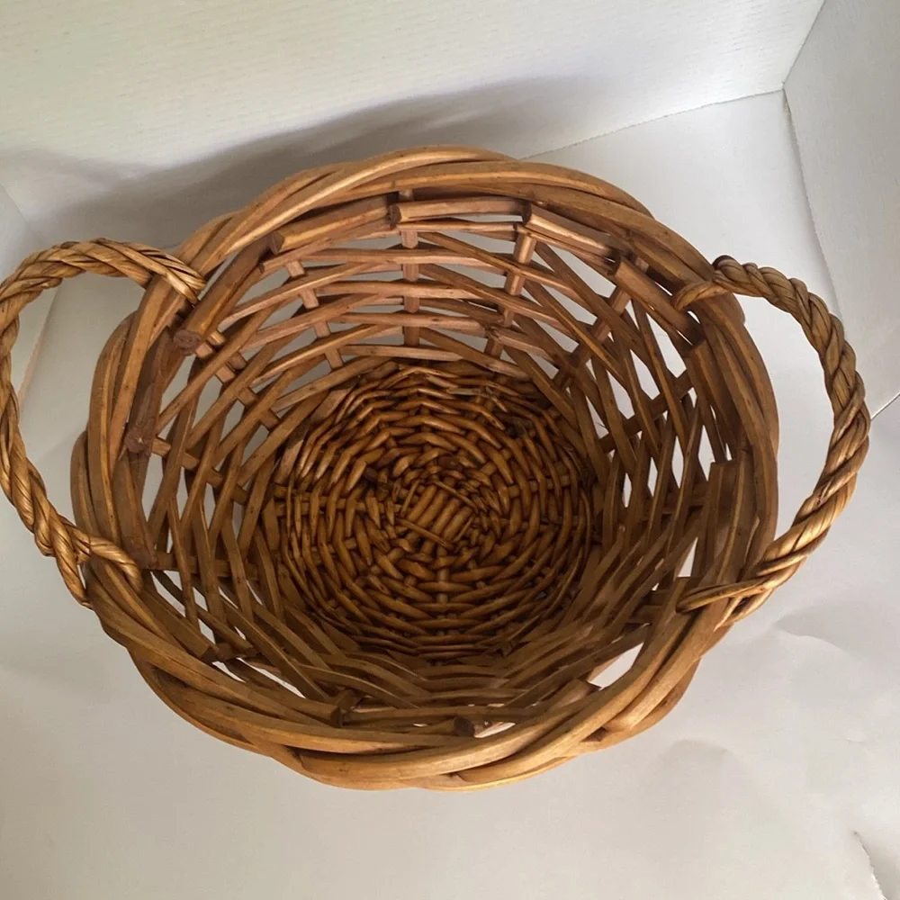 Vintage Chucky Wicker Basket 13” W x 5 1/2” D